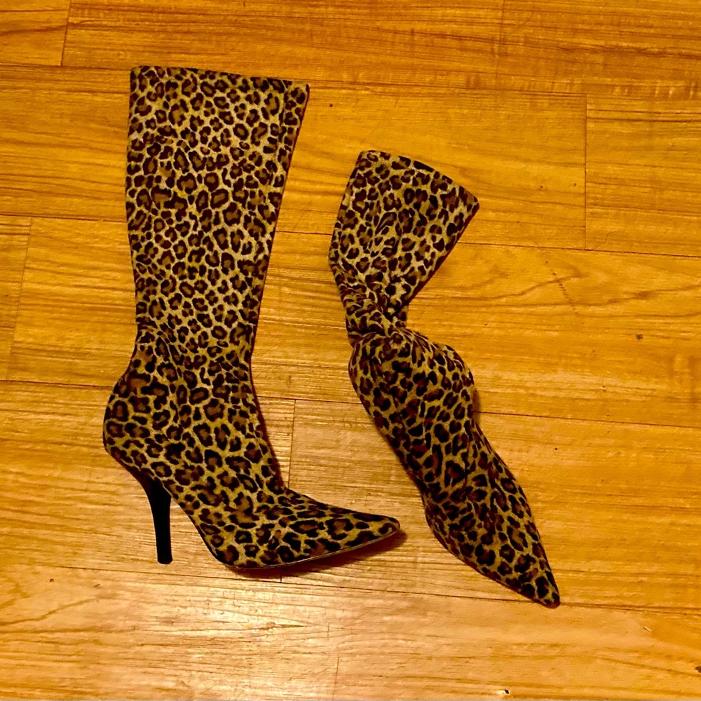 Martinez Valero Leopard Boots